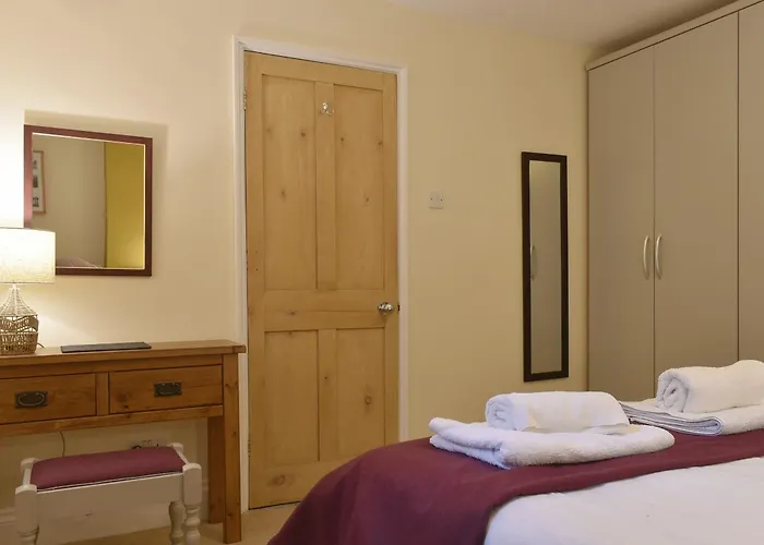 The Garden Apartment - Uk32517